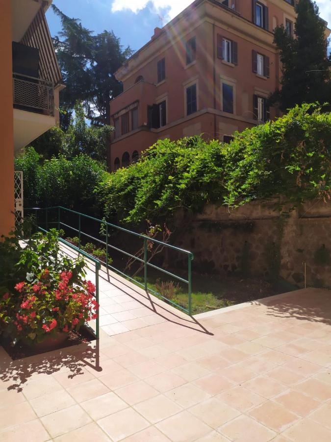 Angolo Sul Giardino Рим Экстерьер фото