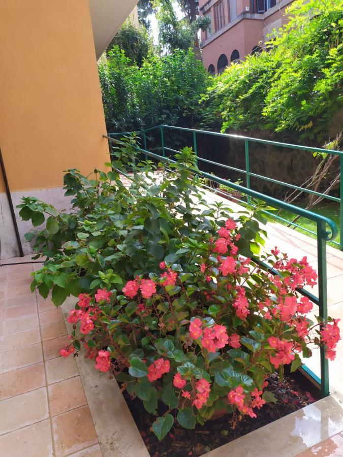 Angolo Sul Giardino Рим Экстерьер фото